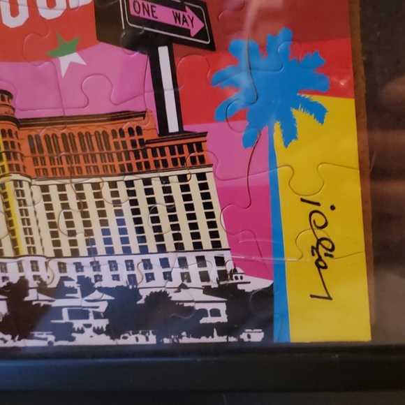 Lobo pop artist USA puzzle 300 pcs framed - Picture 2 of 2